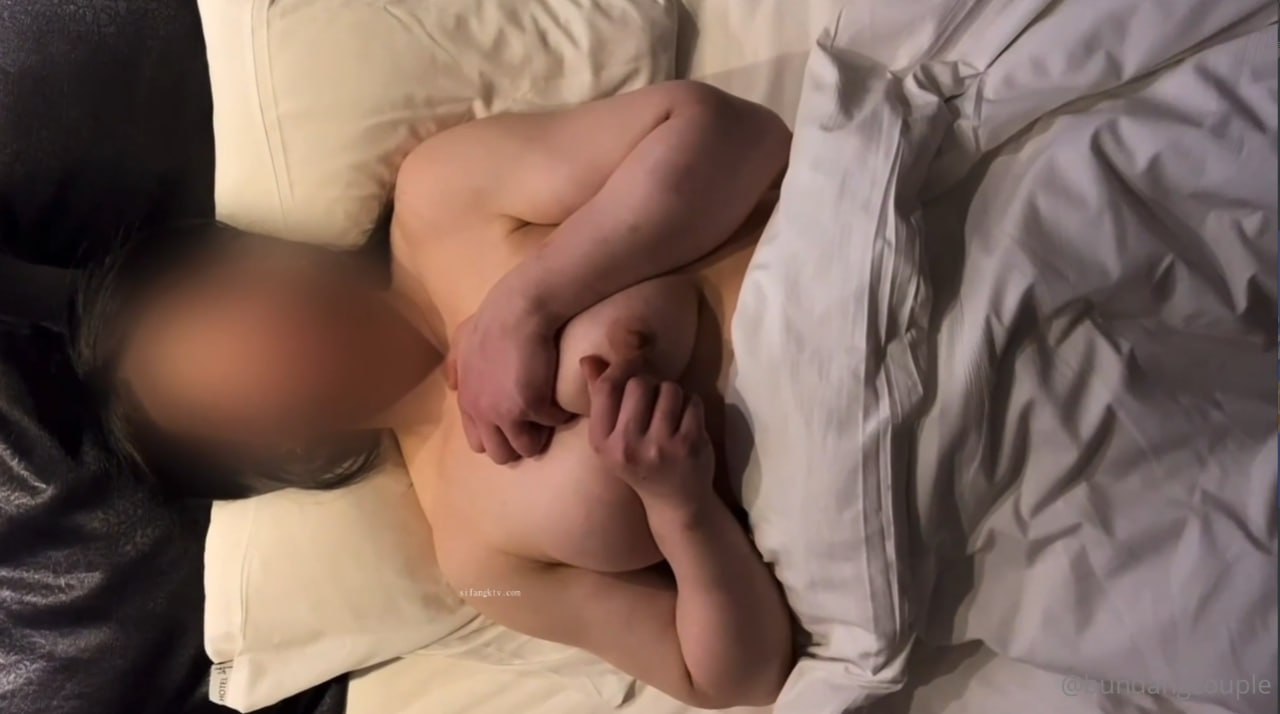 苗条骚气主播姐妹双人自慰秀~互舔到高潮~多种姿势淫！！